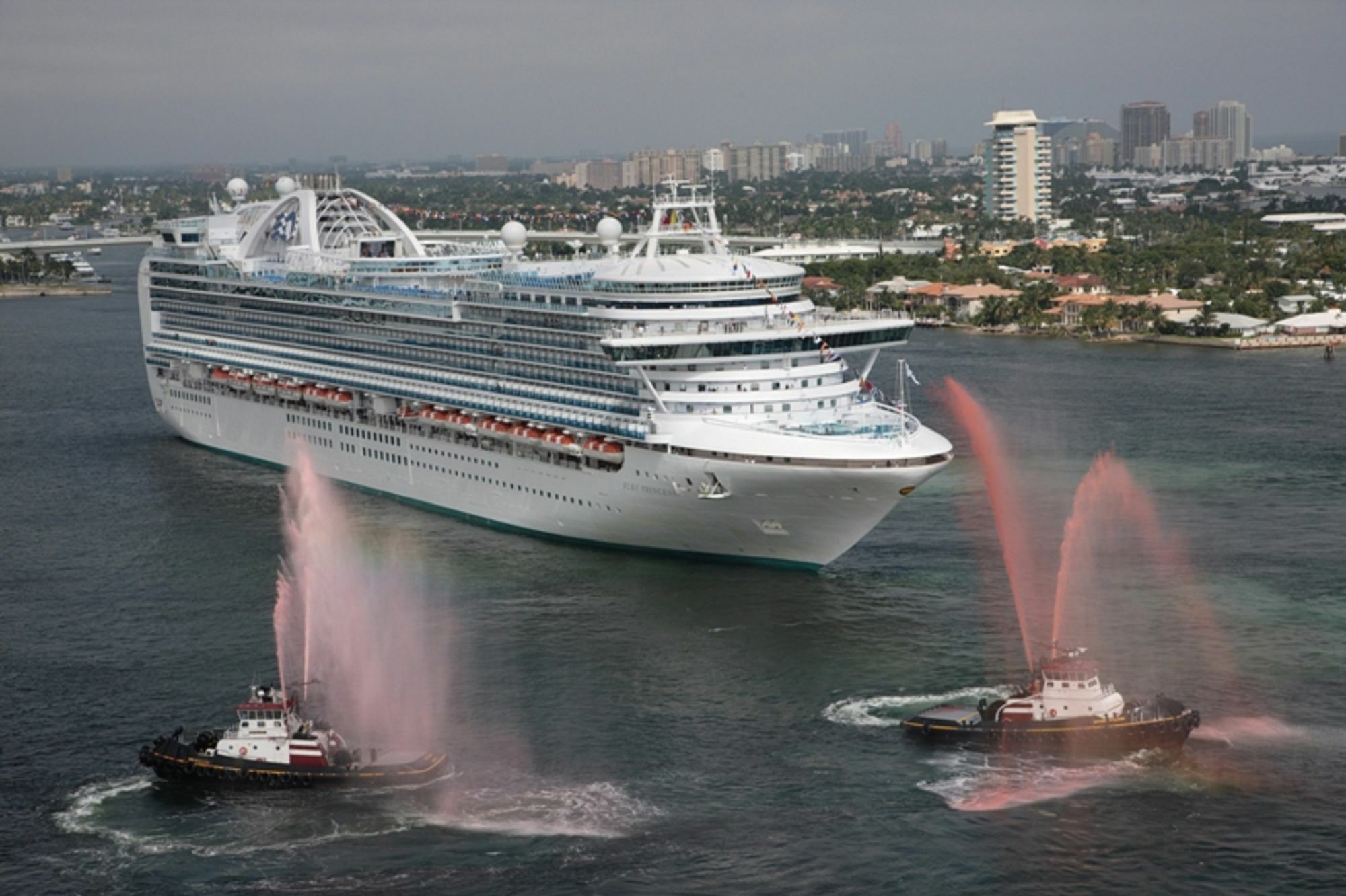 Holiday Inn Express Ft Lauderdale Cruise-Airport By Ihg Fort Lauderdale Exterior foto